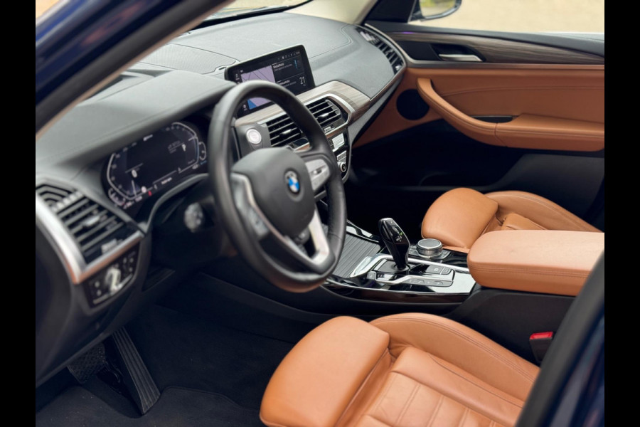 BMW X3 INC BTW! eDrive Panorama Adaptive cruise Digitaldash 360 cam Plug-in Hyb Sfeerverlichting Nieuwstaat Voloptie Stuurverwarm