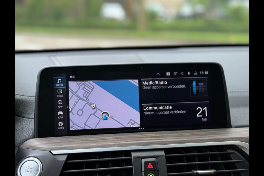 BMW X3 INC BTW! eDrive Panorama Adaptive cruise Digitaldash 360 cam Plug-in Hyb Sfeerverlichting Nieuwstaat Voloptie Stuurverwarm