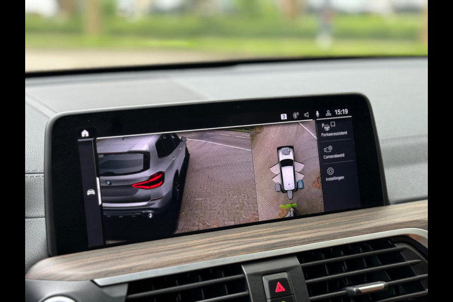 BMW X3 INC BTW! eDrive Panorama Adaptive cruise Digitaldash 360 cam Plug-in Hyb Sfeerverlichting Nieuwstaat Voloptie Stuurverwarm