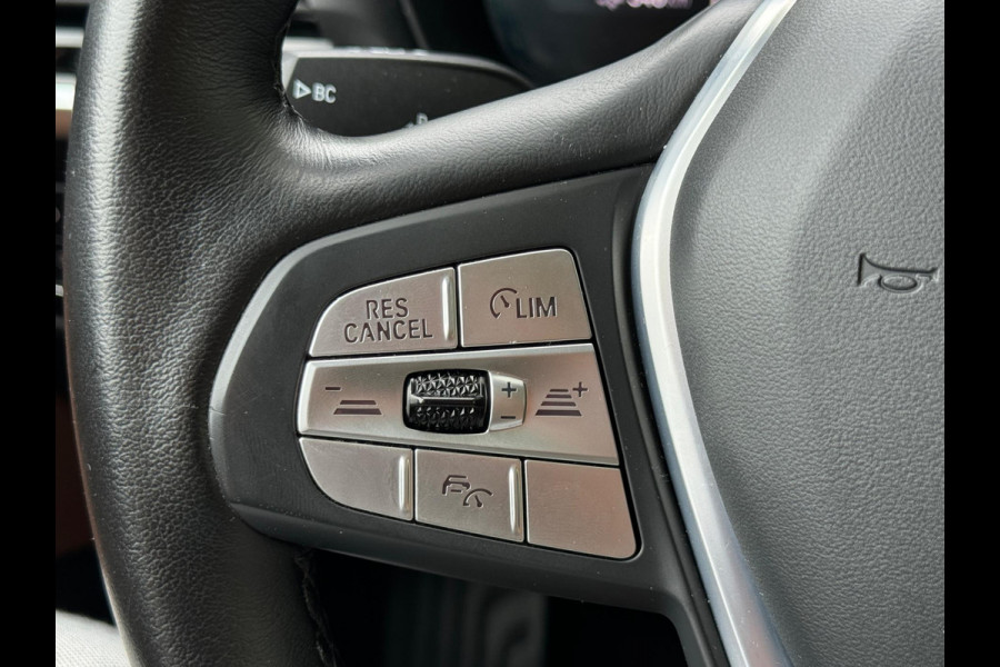 BMW X3 INC BTW! eDrive Panorama Adaptive cruise Digitaldash 360 cam Plug-in Hyb Sfeerverlichting Nieuwstaat Voloptie Stuurverwarm
