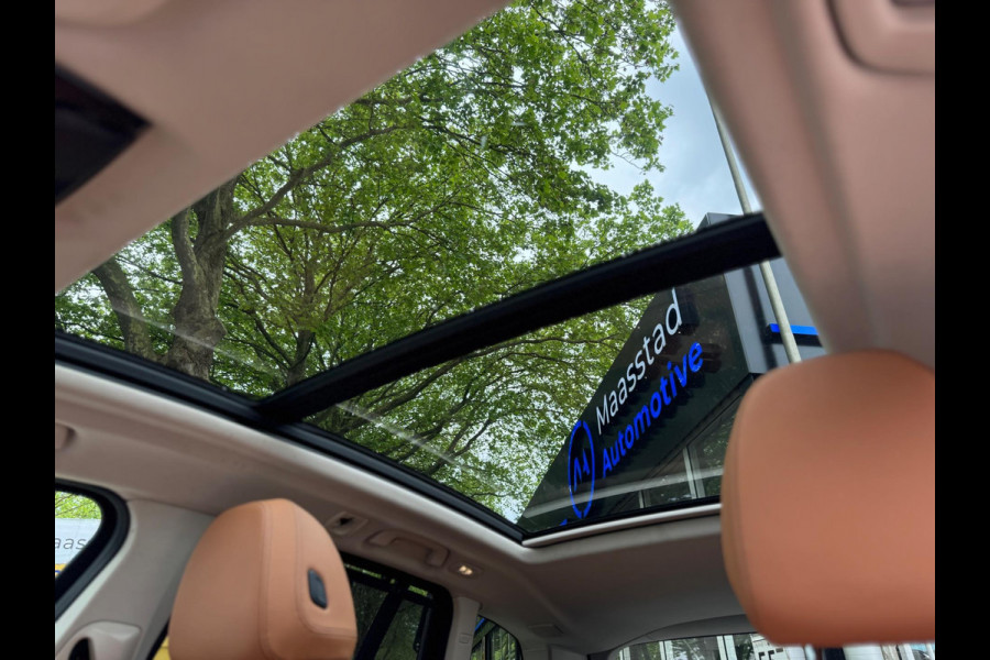 BMW X3 INC BTW! eDrive Panorama Adaptive cruise Digitaldash 360 cam Plug-in Hyb Sfeerverlichting Nieuwstaat Voloptie Stuurverwarm
