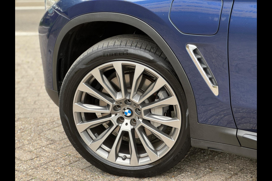 BMW X3 INC BTW! eDrive Panorama Adaptive cruise Digitaldash 360 cam Plug-in Hyb Sfeerverlichting Nieuwstaat Voloptie Stuurverwarm