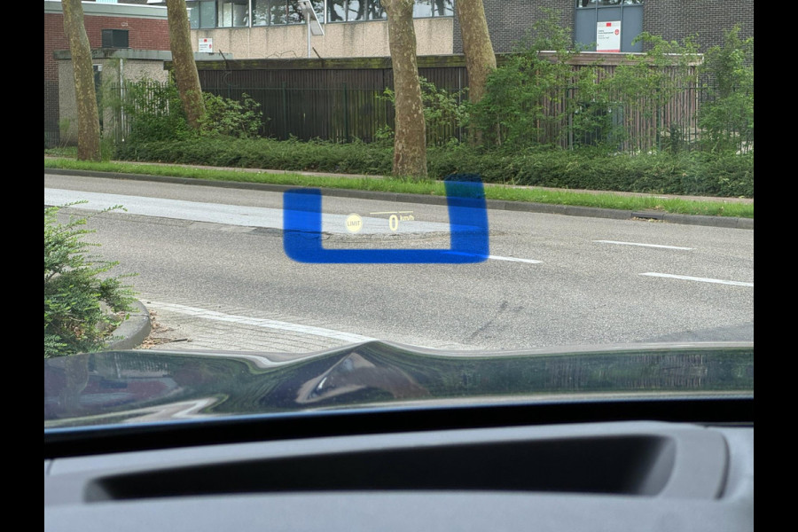 BMW X3 INC BTW! eDrive Panorama Adaptive cruise Digitaldash 360 cam Plug-in Hyb Sfeerverlichting Nieuwstaat Voloptie Stuurverwarm