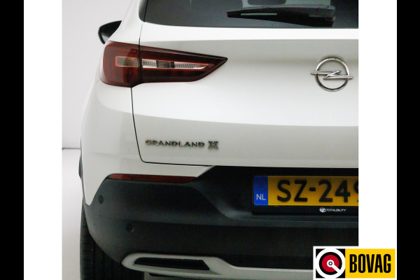 Opel Grandland X 1.2 Turbo 130 PK Business Executive | Leer | Panoramadak,| Stoelverwarming | Apple carplay, Elec klep, Elec. stoelen met geheugen, Stoelverw, Stoelkoeling