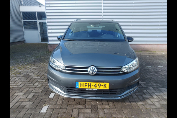 Volkswagen Touran 1.5 TSI United 7PERS,LED,Nav,Trekhaak,elec klep,voorruit-stoel-verwarming, cruisecontrol,achteruitrijcamera,