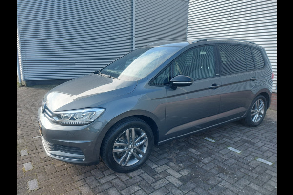 Volkswagen Touran 1.5 TSI United 7PERS,LED,Nav,Trekhaak,elec klep,voorruit-stoel-verwarming, cruisecontrol,achteruitrijcamera,