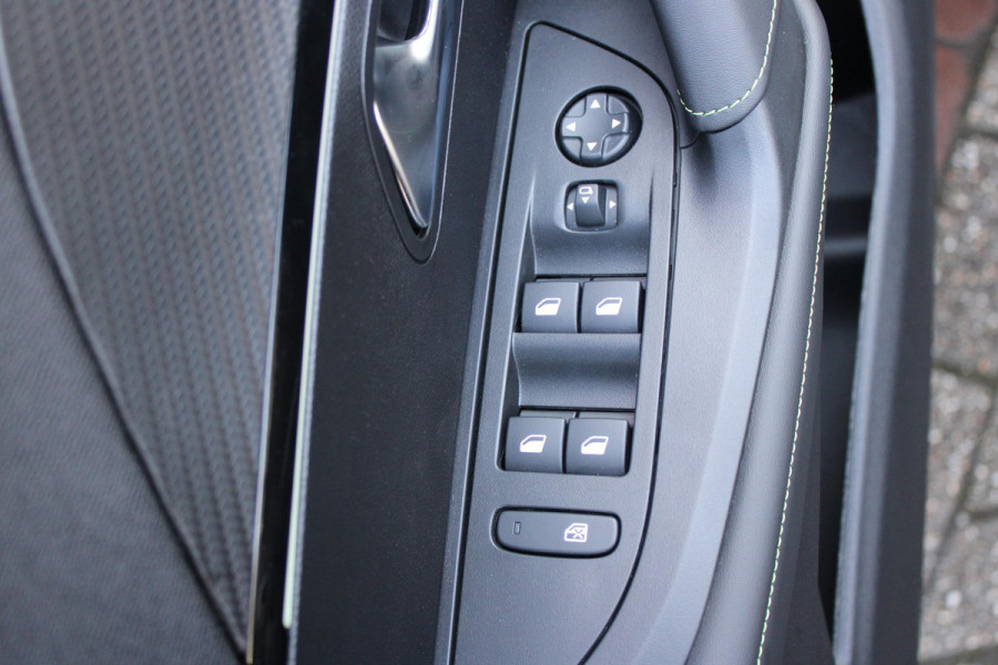 Peugeot 2008 1.2 130PK AUTOMAAT GT PACK | NAVIGATIE | ELEKTRISCHE STOELVERSTELLING | MASSAGE STOEL | STOEL VERWARMING | CAMERA VOOR / ACHTER | DRAADLOOS APPLE-CARPLAY / ANDROID-AUTO | DRAADLOOS LADEN | KEYLESS ENTRY / START | DODEHOEK DETECTIE | ADAPTIVE CRUISE CONTROL | ALCANTARA BEKLEDING | PARKEERSENSOREN VOOR EN ACHTER |