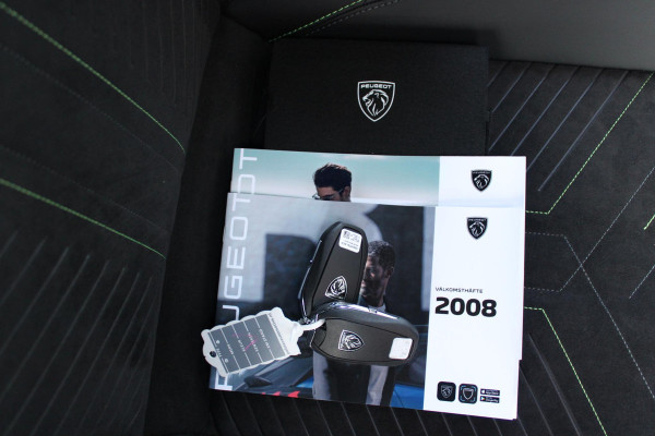 Peugeot 2008 1.2 130PK AUTOMAAT GT PACK | NAVIGATIE | ELEKTRISCHE STOELVERSTELLING | MASSAGE STOEL | STOEL VERWARMING | CAMERA VOOR / ACHTER | DRAADLOOS APPLE-CARPLAY / ANDROID-AUTO | DRAADLOOS LADEN | KEYLESS ENTRY / START | DODEHOEK DETECTIE | ADAPTIVE CRUISE CONTROL | ALCANTARA BEKLEDING | PARKEERSENSOREN VOOR EN ACHTER |