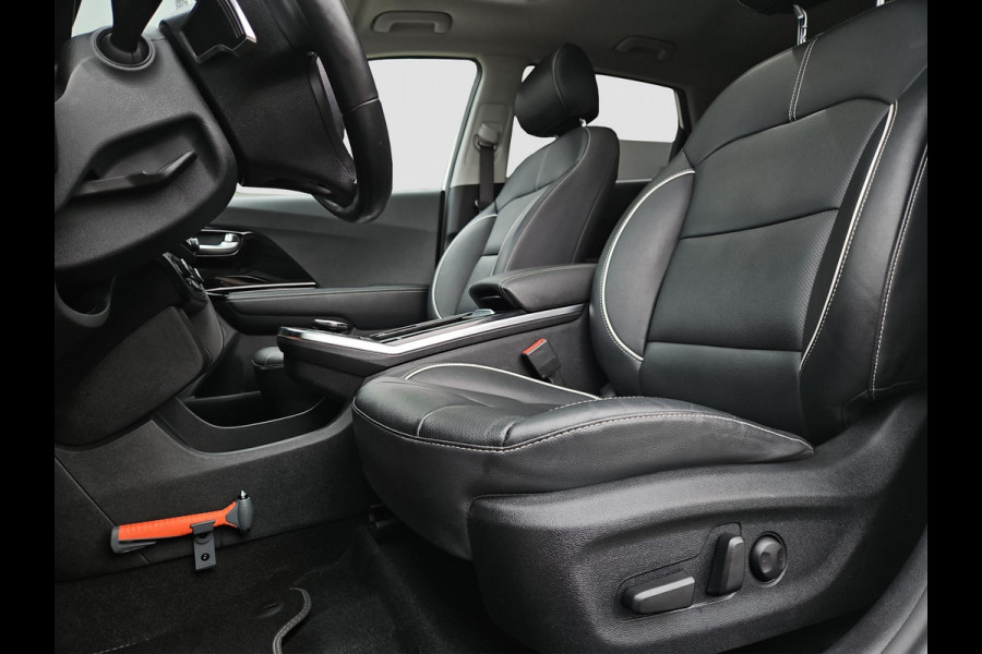 Kia e-Niro ExecutiveLine 64 kWh | 1e Eigenaar | Geheugenfunctie stoelen | Adapt. Cruise | Schuif\Kanteldak | Stoelverwarming & Verkoeling |