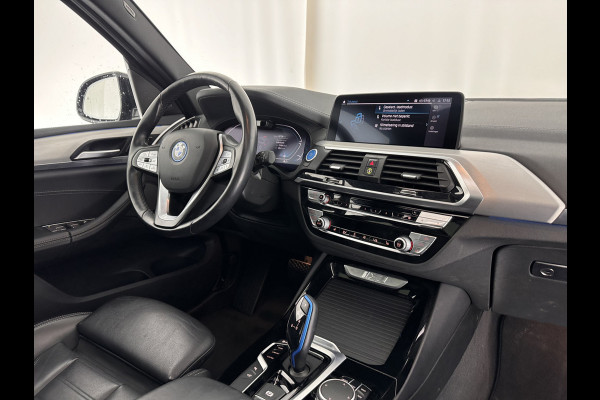 BMW iX3 High Executive 80 kWh [ 3-Fase ] (INCL-BTW) *PANO | ADAPTIVE-CRUISE | HARMAN/KARDON-AUDIO | FULL-LEATHER | MEMORY-PACK | DIGI-COCKPIT | BLIS | SURROUND-VIEW | SPORT-SEATS | KEYLESS | NAVI-FULLMAP | 20''ALU*