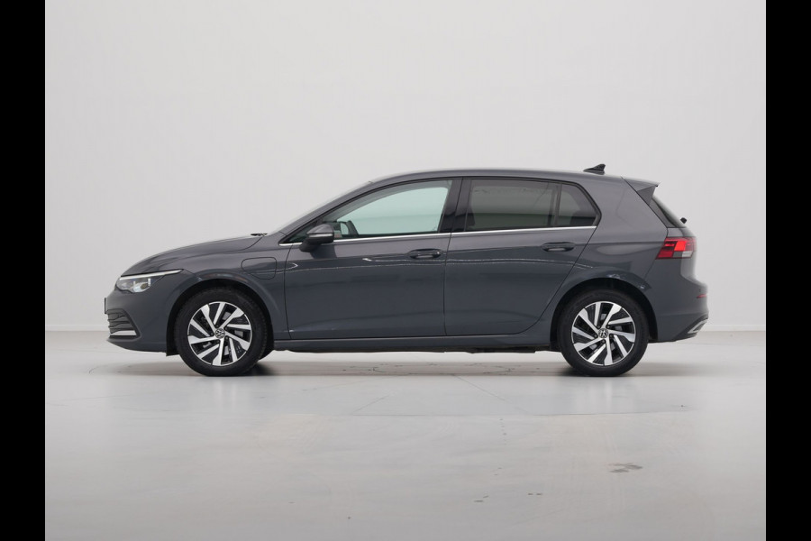 Volkswagen Golf 1.4 eHybrid 204pk Style Navigatie Camera Side Assist iQ Light 62