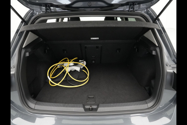 Volkswagen Golf 1.4 eHybrid 204pk Style Navigatie Camera Side Assist iQ Light 62