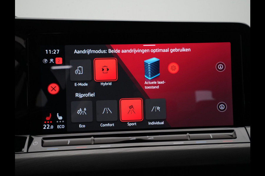 Volkswagen Golf 1.4 eHybrid 204pk Style Navigatie Camera Side Assist iQ Light 62