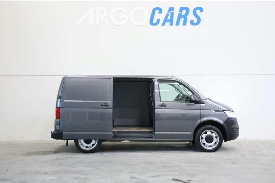 Volkswagen Transporter 2.0 TDI T6.1 DSG 199PK LED CAMERA TREKHAAK CARPLAY ARCO CRUISE CONTROL LEASE V/A € 132,- p.m. INRUIL MOG