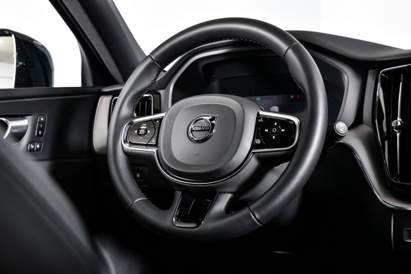 Volvo XC60 2.0 T6 Plug-in hybrid AWD Plus Dark | S/K-Panodak | Dig. Cockpit | Adapt. Cruise | Memory Stoelen | Elek. Klep | Stoel-+stuurverw. | Camera | NAV+App. Connect | LM 19" | 2835