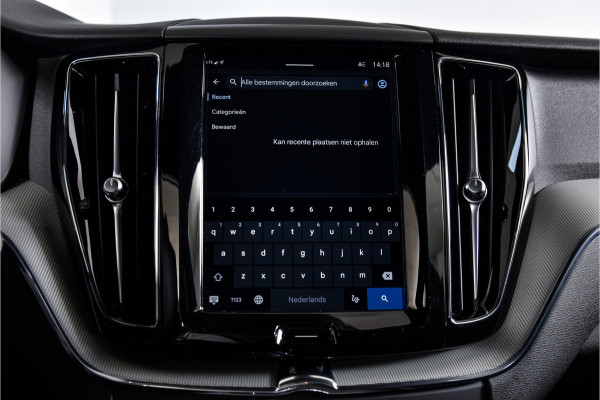 Volvo XC60 2.0 T6 Plug-in hybrid AWD Plus Dark | S/K-Panodak | Dig. Cockpit | Adapt. Cruise | Memory Stoelen | Elek. Klep | Stoel-+stuurverw. | Camera | NAV+App. Connect | LM 19" | 2835