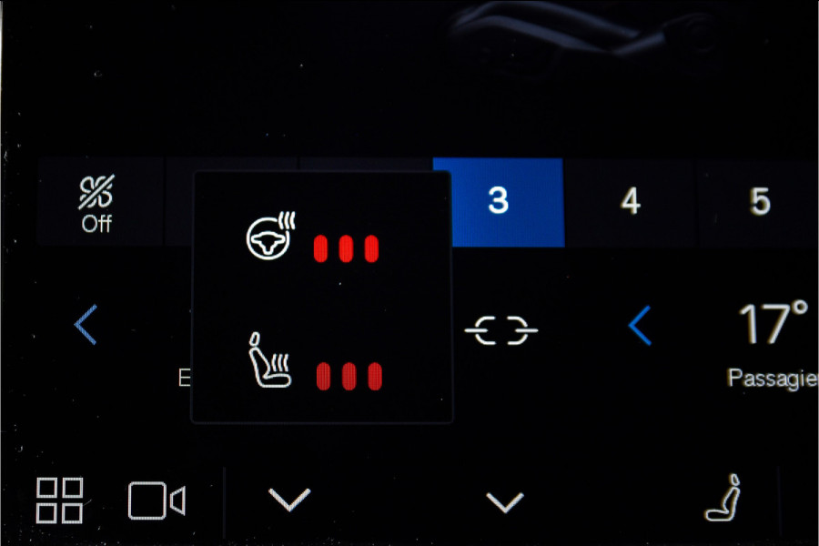 Volvo XC60 2.0 T6 Plug-in hybrid AWD Plus Dark | S/K-Panodak | Dig. Cockpit | Adapt. Cruise | Memory Stoelen | Elek. Klep | Stoel-+stuurverw. | Camera | NAV+App. Connect | LM 19" | 2835