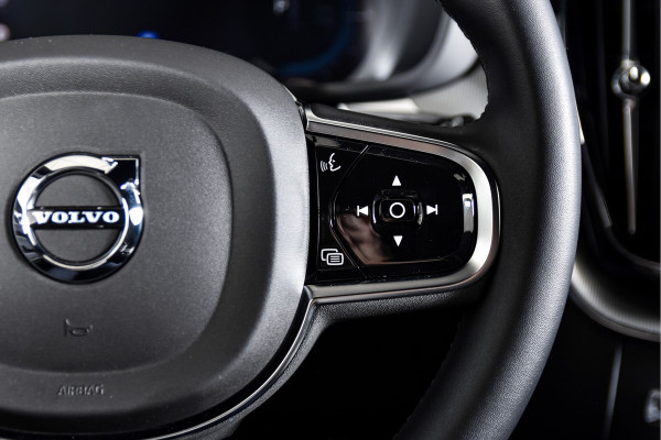 Volvo XC60 2.0 T6 Plug-in hybrid AWD Plus Dark | S/K-Panodak | Dig. Cockpit | Adapt. Cruise | Memory Stoelen | Elek. Klep | Stoel-+stuurverw. | Camera | NAV+App. Connect | LM 19" | 2835