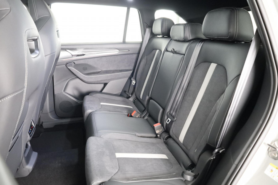 Škoda Kodiaq Sportline Business m-HEV 1.5 TSI 150 pk 7 versn. DSG | Panoramadak | 20 inch lichtmetalen velgen | Winter pakket