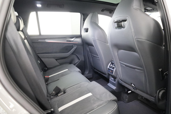 Škoda Kodiaq Sportline Business m-HEV 1.5 TSI 150 pk 7 versn. DSG | Panoramadak | 20 inch lichtmetalen velgen | Winter pakket