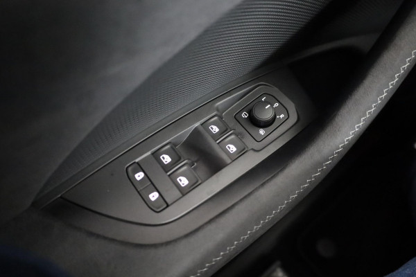 Škoda Kodiaq Sportline Business m-HEV 1.5 TSI 150 pk 7 versn. DSG | Panoramadak | 20 inch lichtmetalen velgen | Winter pakket
