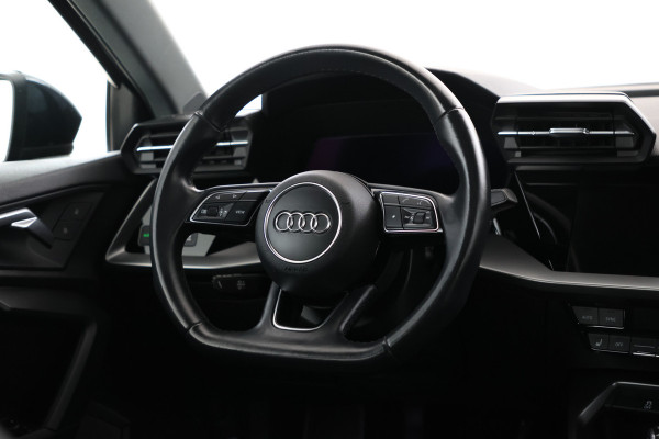 Audi A3 Sportback 30 TFSI Pro Line Schuifdak, Navigatie, Virtual, Trekhaak, Leer