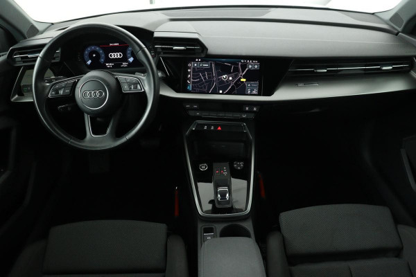 Audi A3 30 TFSI Business Edition | Carplay | Sportstoelen | Virtual Cockpit | Full LED | Climate control | Navigatie | PDC | Cruise control