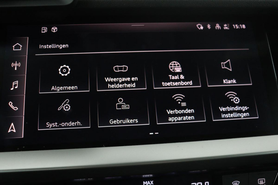 Audi A3 30 TFSI Business Edition | Carplay | Sportstoelen | Virtual Cockpit | Full LED | Climate control | Navigatie | PDC | Cruise control