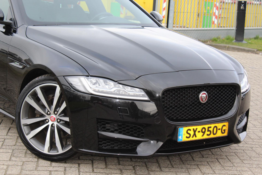 Jaguar XF Sportbrake 2.0d Portfolio automaat 180 PK leder camera pano dealer onderhouden