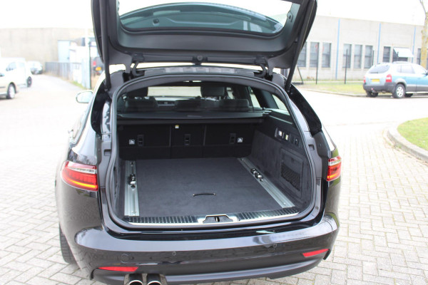 Jaguar XF Sportbrake 2.0d Portfolio automaat 180 PK leder camera pano dealer onderhouden