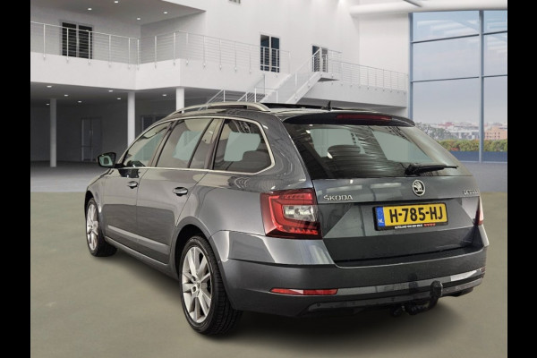 Škoda Octavia Combi 1.5 TSI Au7 Leer Panodak Trekhaak Stoelverw. Carplay 1Eig Greentech Business Edition Plus