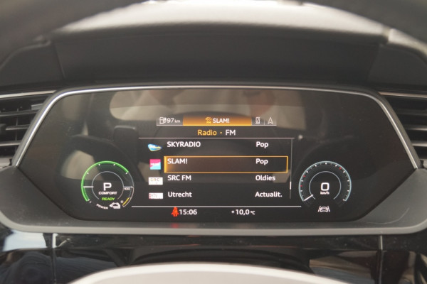 Audi e-tron 50 71kWh Launch Edition -LEER-NAVI-ECC-