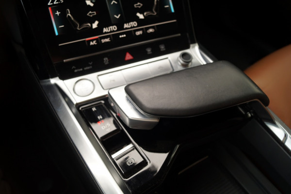 Audi e-tron 50 71kWh Launch Edition -LEER-NAVI-ECC-