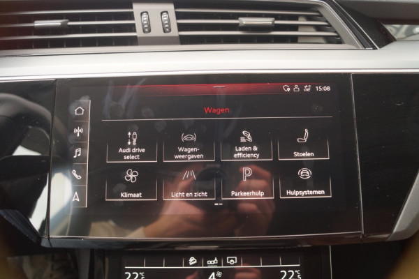 Audi e-tron 50 71kWh Launch Edition -LEER-NAVI-ECC-