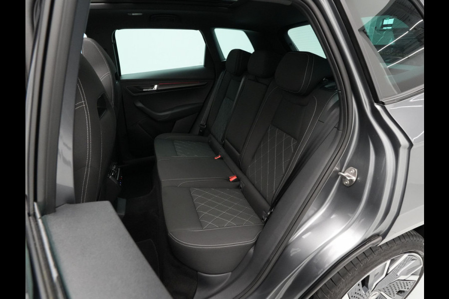 Škoda Karoq 1.5 TSI ACT 150pk DSG Sportline Business Panorama Trekhaak 360 Camera Stoelverwarming 147