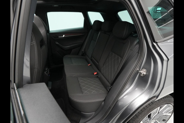 Škoda Karoq 1.5 TSI ACT 150pk DSG Sportline Business Panorama Trekhaak 360 Camera Stoelverwarming 147