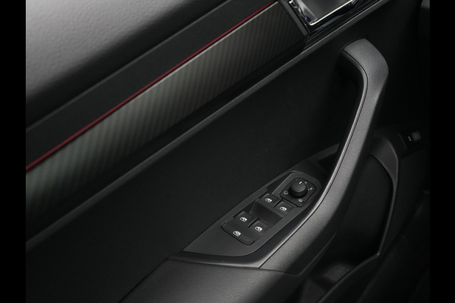 Škoda Karoq 1.5 TSI ACT 150pk DSG Sportline Business Panorama Trekhaak 360 Camera Stoelverwarming 147