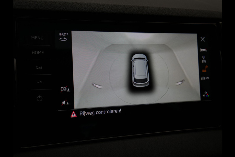Škoda Karoq 1.5 TSI ACT 150pk DSG Sportline Business Panorama Trekhaak 360 Camera Stoelverwarming 147