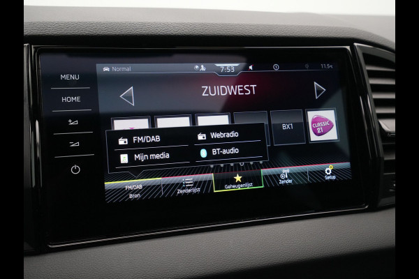 Škoda Karoq 1.5 TSI ACT 150pk DSG Sportline Business Panorama Trekhaak 360 Camera Stoelverwarming 147