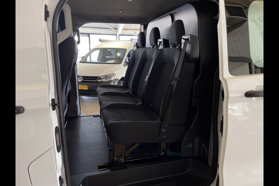 Ford Transit Custom 340 2.0 TDCI L2H1 Trend DC 5 persoons / originele Ford dubbel cabine / bpm vrij / NIEUW / vaste prijs rijklaar € 39.950 ex btw / lease vanaf € / airco / cruise / vol opties !