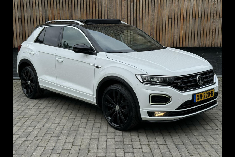 Volkswagen T-Roc 1.5 TSI R-line Automaat | Panoramadak | LED | Stoelverwarming | Keyless entry&start | Elektrisch bedienbare achterklep | DAB rad