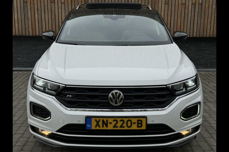 Volkswagen T-Roc 1.5 TSI R-line Automaat | Panoramadak | LED | Stoelverwarming | Keyless entry&start | Elektrisch bedienbare achterklep | DAB rad