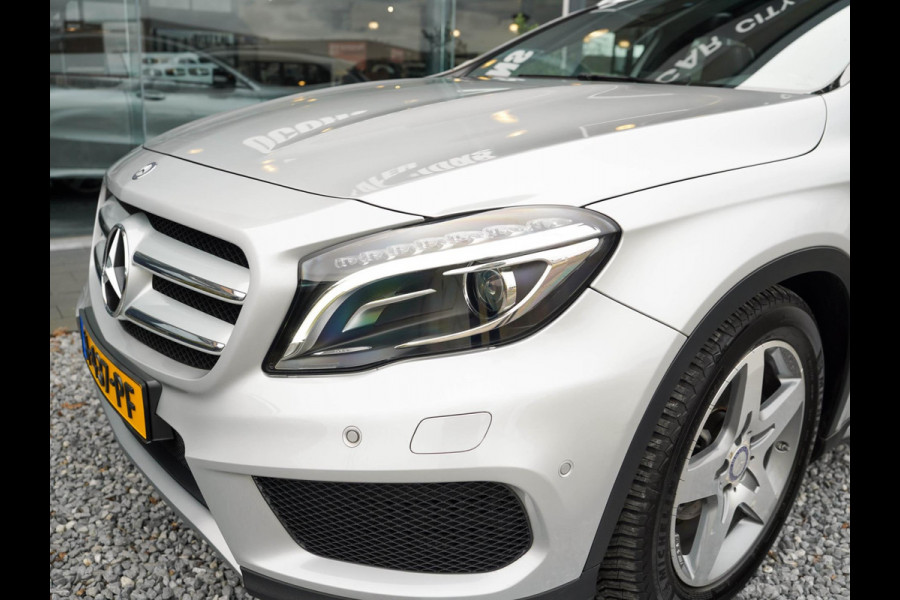 Mercedes-Benz GLA 200 AMG Line / Pano / Stoelverwarming / Sensoren / Elek. Klep / Trekhaak / Dodehoek