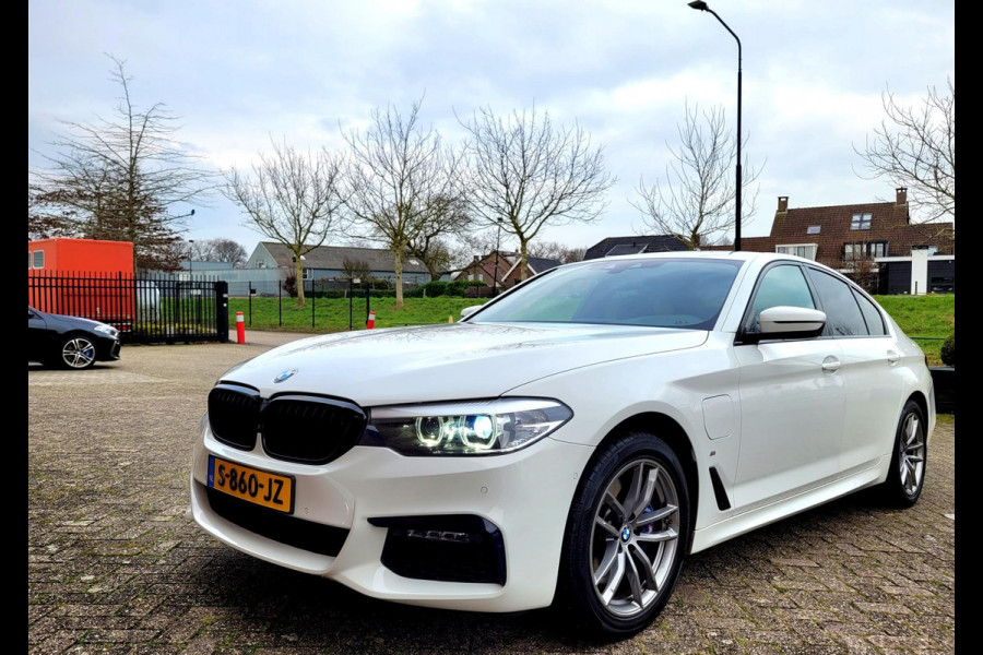 BMW 5 Serie 530e M-sport, 360-camera, Carplay, Virtual cockpit, Alcantara
