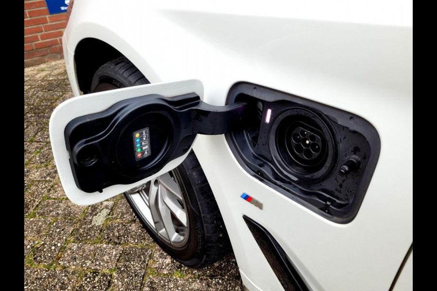 BMW 5 Serie 530e M-sport, 360-camera, Carplay, Virtual cockpit, Alcantara