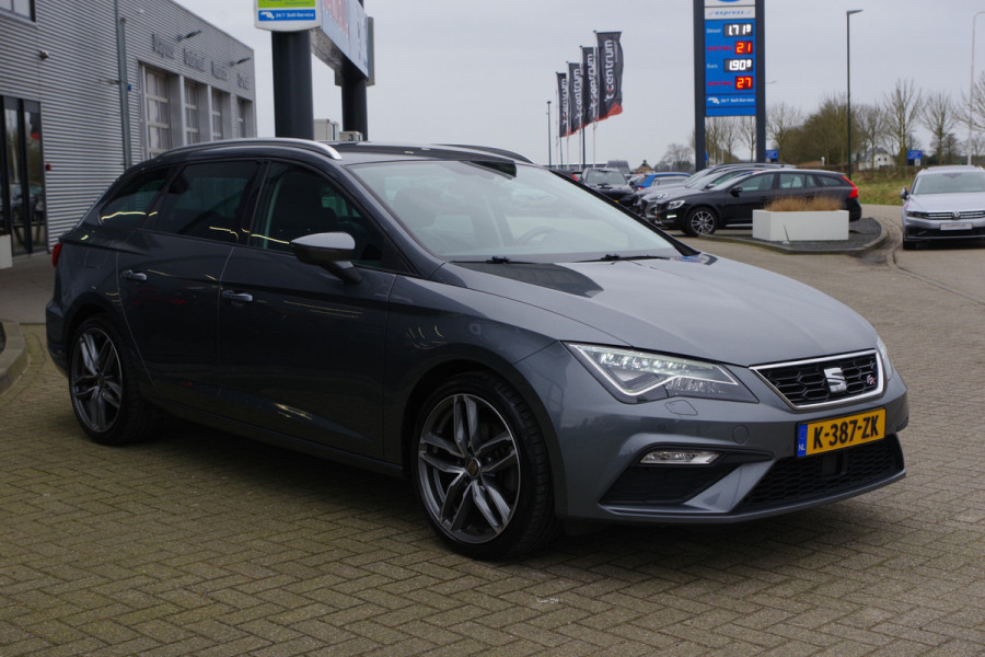 Seat León ST 1.4 EcoTSI 150 PK FR Business Intense, Camera, Navigatie, Carplay, Stoelverwarming