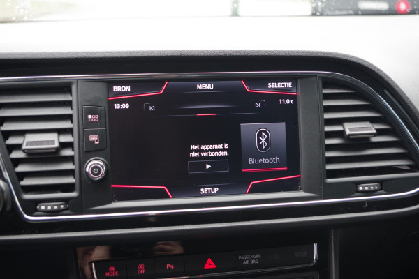 Seat León ST 1.4 EcoTSI 150 PK FR Business Intense, Camera, Navigatie, Carplay, Stoelverwarming