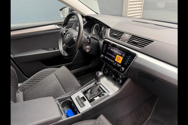 Škoda Superb Combi 1.4 TSI iV AUTOMAAT Business Edition, luxe interieur