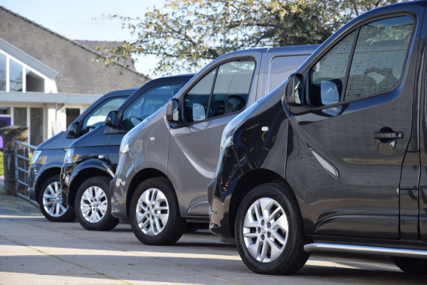 Opel Combo 1.5D L1H1 Edition APPLE CARPLAY/NAVIGATIE/HOUTEN LAADVLOER