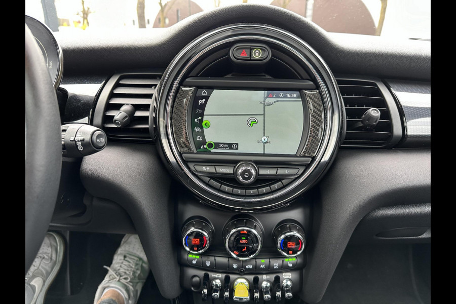 MINI Mini Electric Yours 33 kWh 3 FASE OPLADEN SOH 97% | PANO DAK | STOELVERARMING | CAMERA | APPLE CARPLAY | NAVI | FULL LED | KEYLES | 12M MND BOVAG GARANTIE